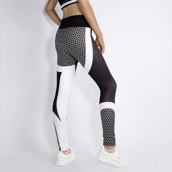 femme portant le LEGGING DE SPORT FEMME "FIT"